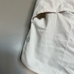 LuluLemon Speed Up Low-Rise Lined Shorts 2.5”